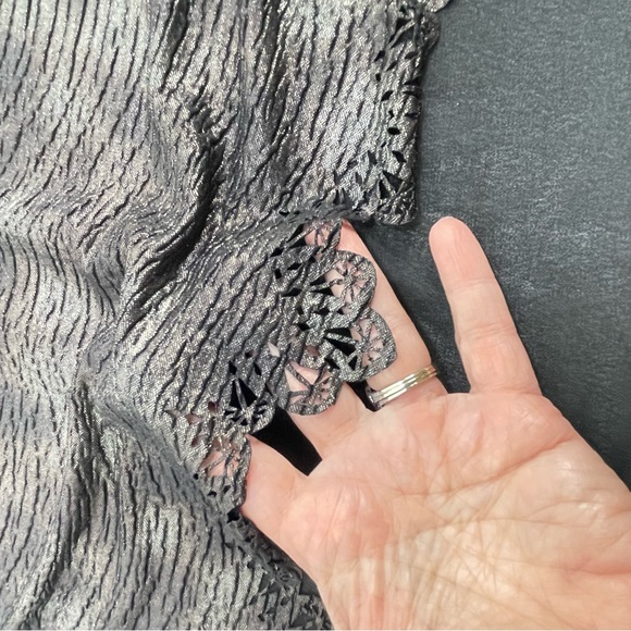 Miss Me Metallic Sequin Top Size L never worn - Picture 5 of 8